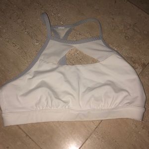 LULU LEMON SPORTS BRA SIZE 2/4